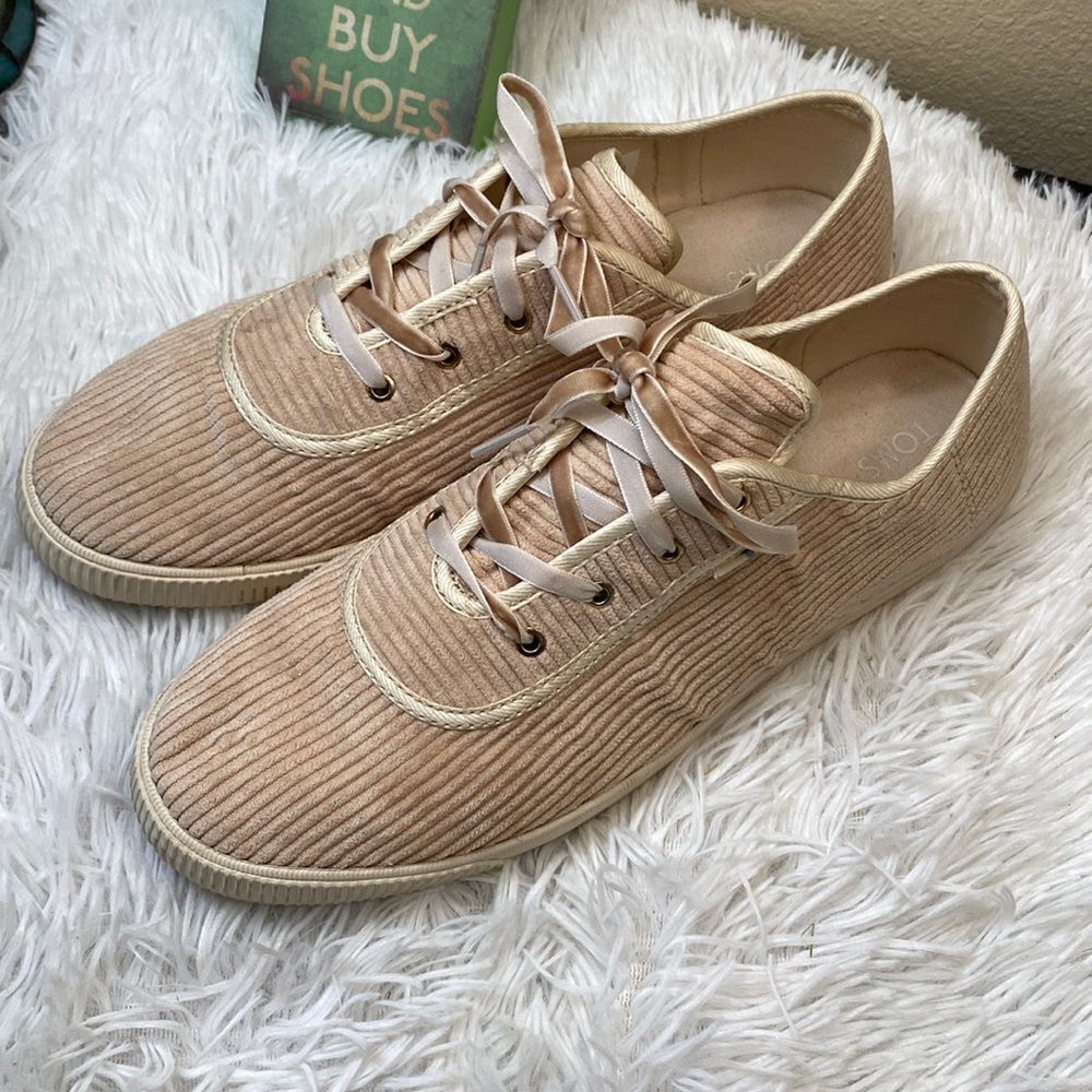 Toms Tan Carmel Corduroy Lace Up Sneakers Sz 10